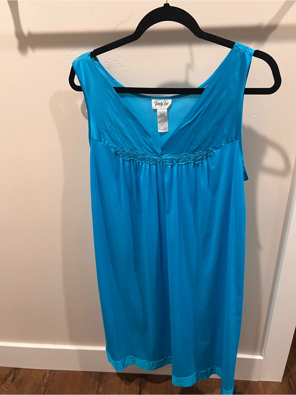 Vintage Vanity Fair Turquoise Nylon Nightgown Size L 42 Made in USA